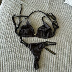 GOOSEBERRY INTIMATES DELIGHT THONG  + BRA SET